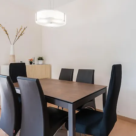 R&b Muntaner Apartman Barcelona